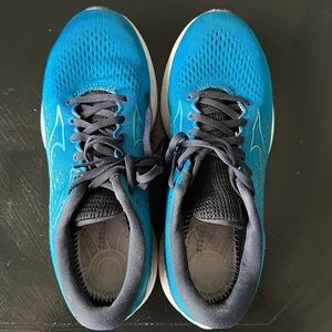 Mizuno Wave Tennis Shoes